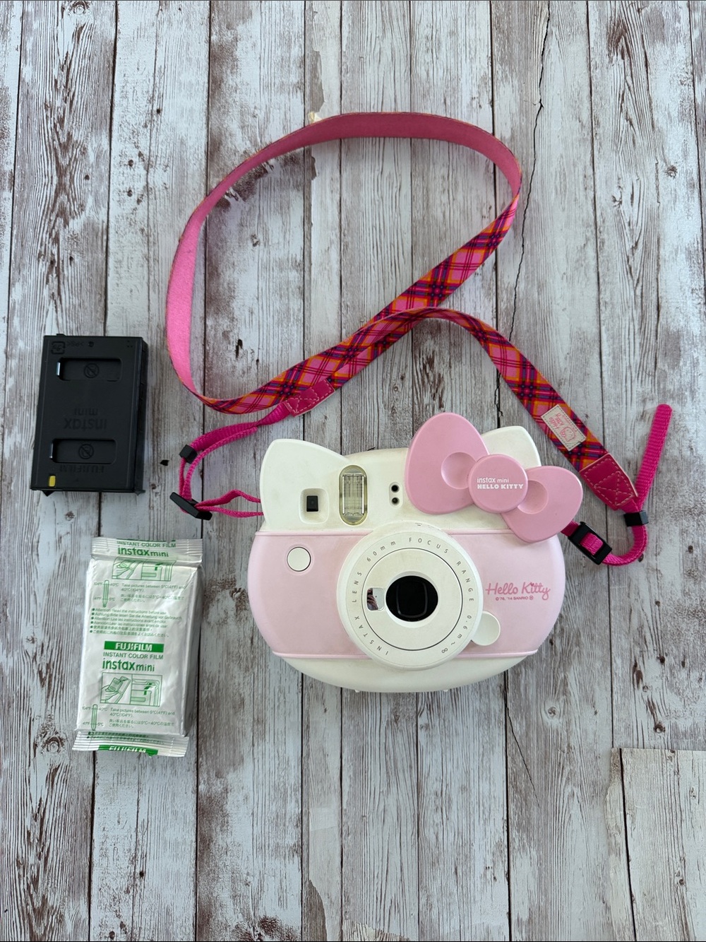 Fujifilm Instax Mini Hello Kitty Camera Pink White Plaid Lanyard Strap Free Film